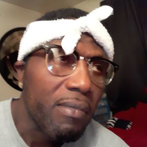 Meet your Posher, Donta